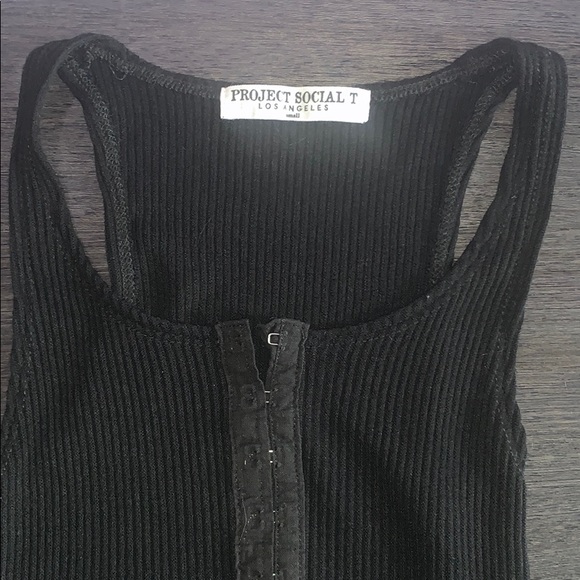 Project social t crop clasp tank top - Picture 3 of 5